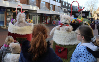 stocking up! christmas puppetry walkabout street theatre by the flying buttresses